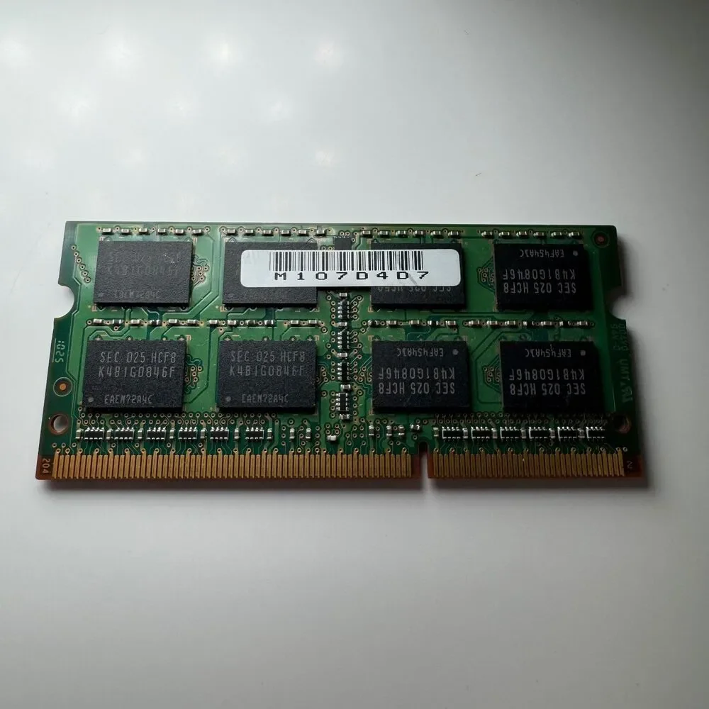 Samsung 2GB DDR3 Laptop RAM PC3-8500S 1066MHz SO-DIMM M471B5673FH0-CF8 204-Pin